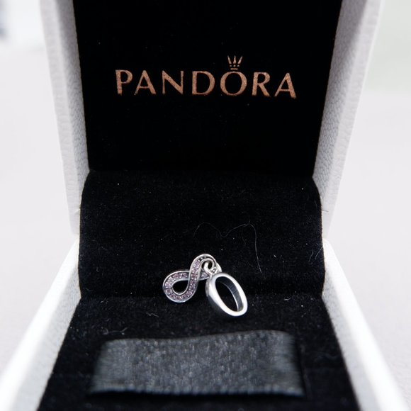 Pandora Luminous Infinity Shaking Charm - Picture 3 of 3